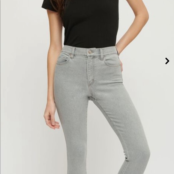 High waisted skinny jeans. Brand new. - Picture 7 of 8